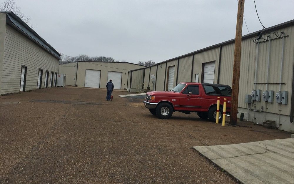 9373 Macon Rd, Cordova, TN 38016